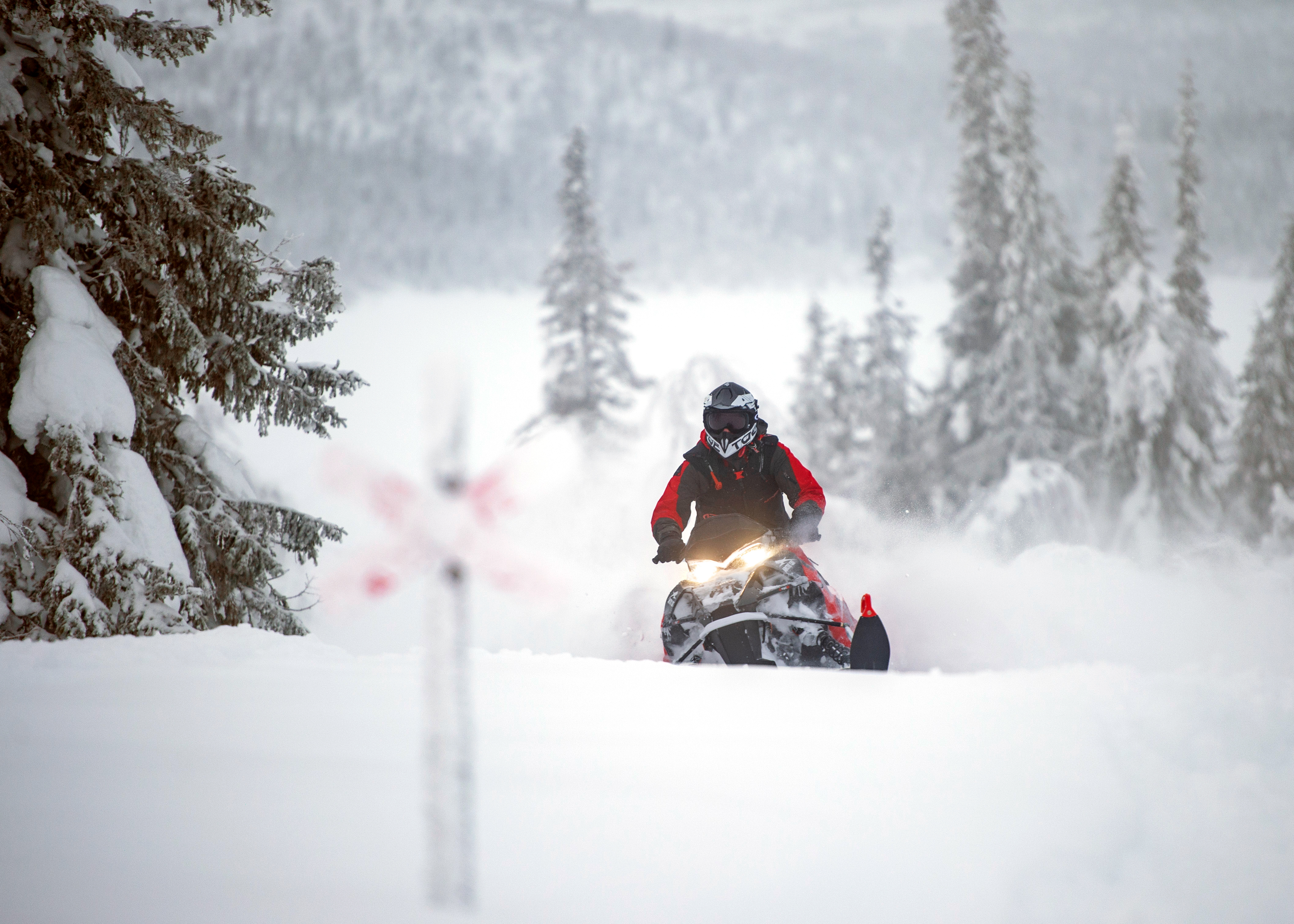 Vad gäller för snöskoteråkning?
